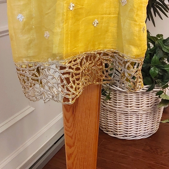 Embroidered fancy Multi color Pakistani/Indian 3Pc Shalwar suit Size M-L - Picture 14 of 15